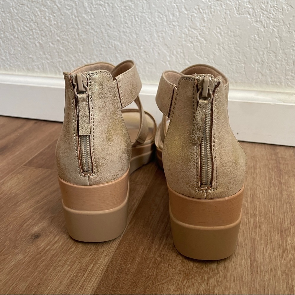 Soul Naturalizer Goodtimes Wedge Sandals Metallic Champagne Size 11M Comfort - Picture 2 of 6